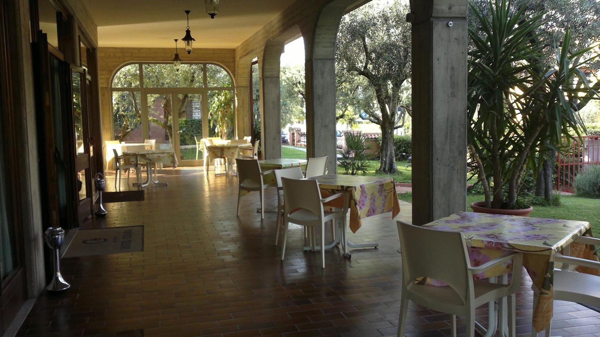 Hotel Chiara Sirmione Luaran gambar