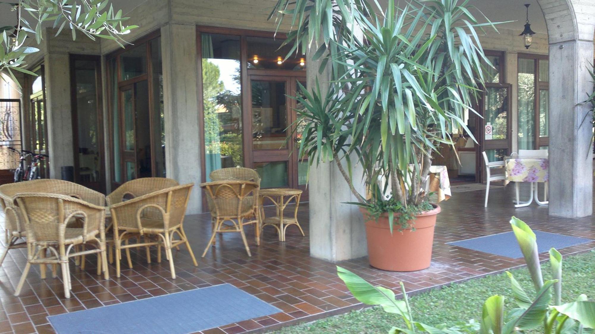 Hotel Chiara Sirmione Luaran gambar