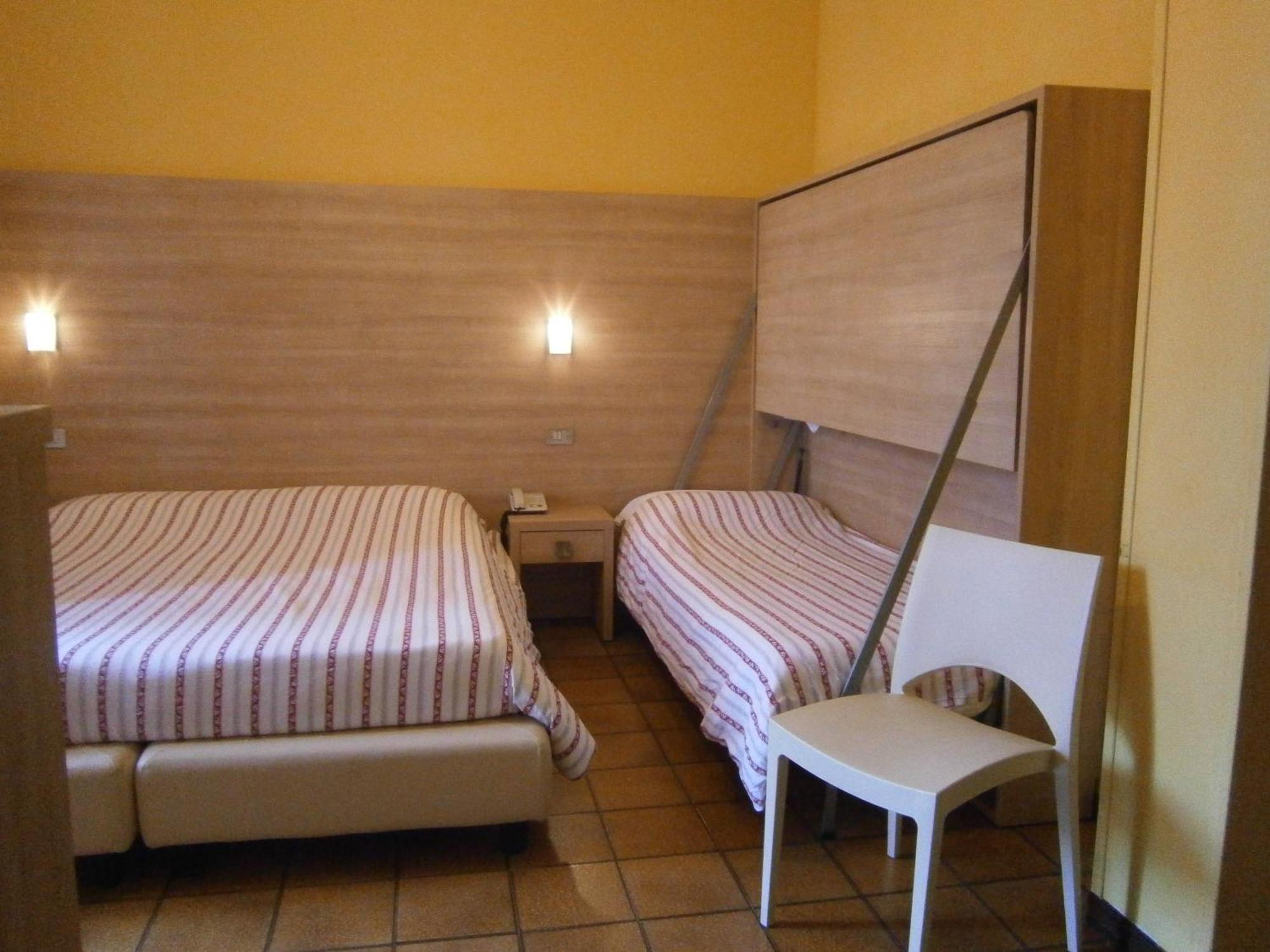 Hotel Chiara Sirmione Bilik gambar