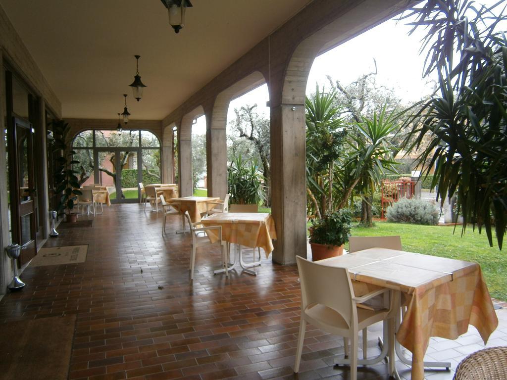 Hotel Chiara Sirmione Luaran gambar