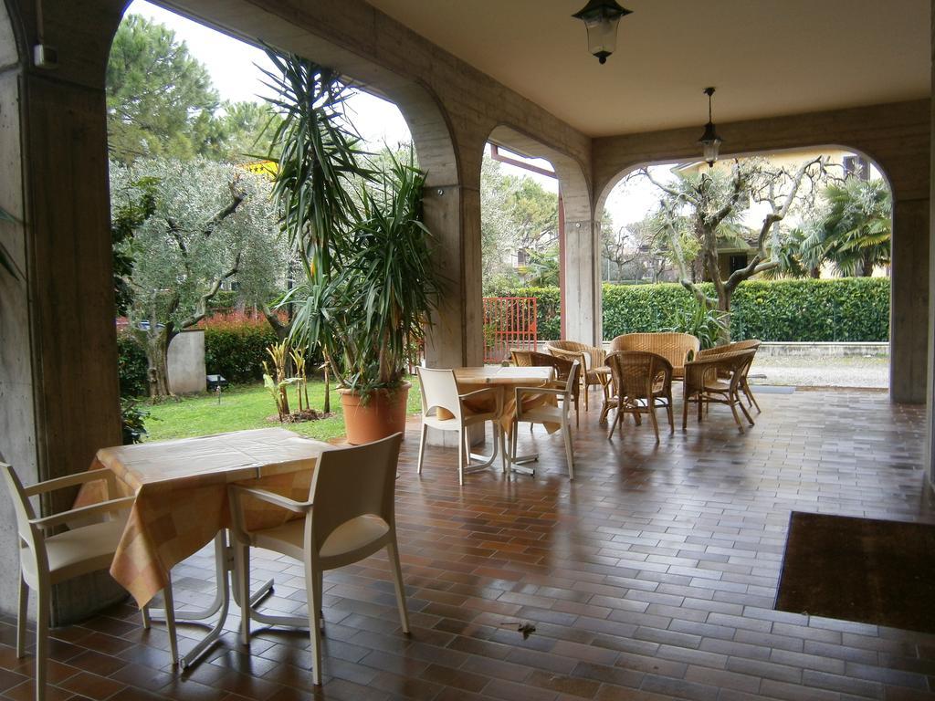 Hotel Chiara Sirmione Luaran gambar