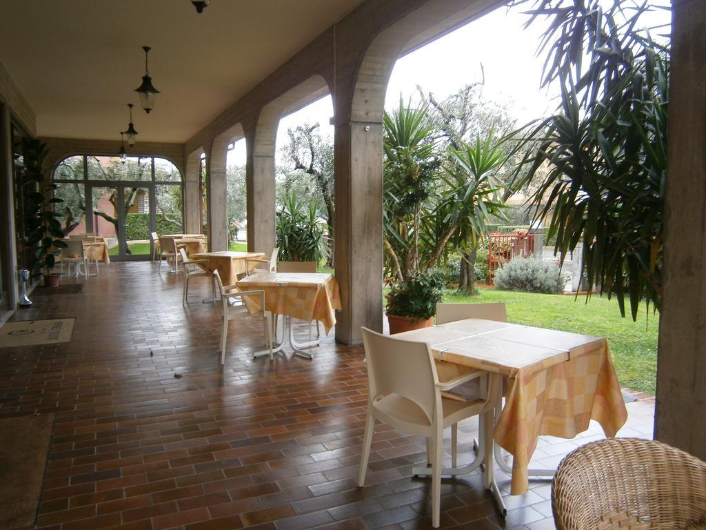 Hotel Chiara Sirmione Luaran gambar