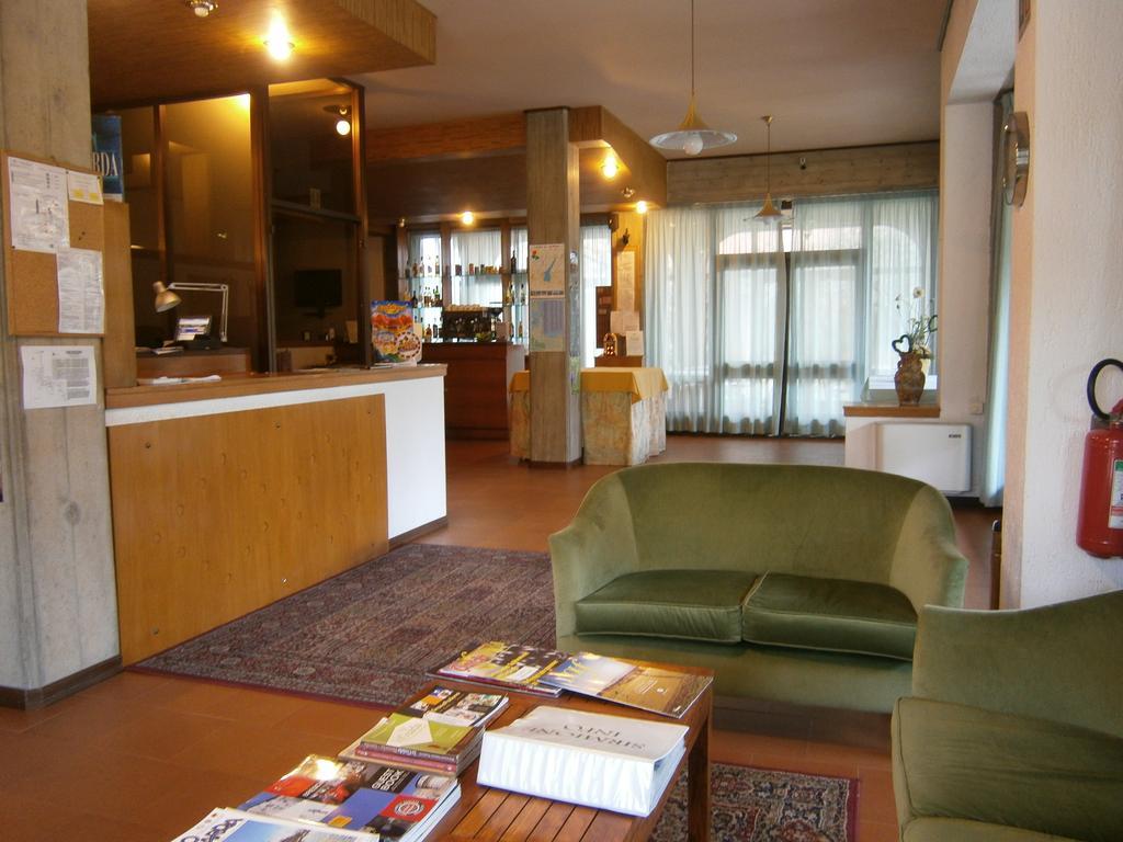 Hotel Chiara Sirmione Luaran gambar