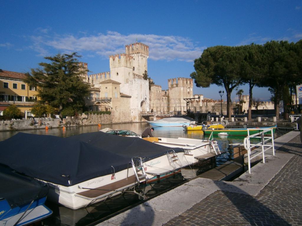 Hotel Chiara Sirmione Luaran gambar
