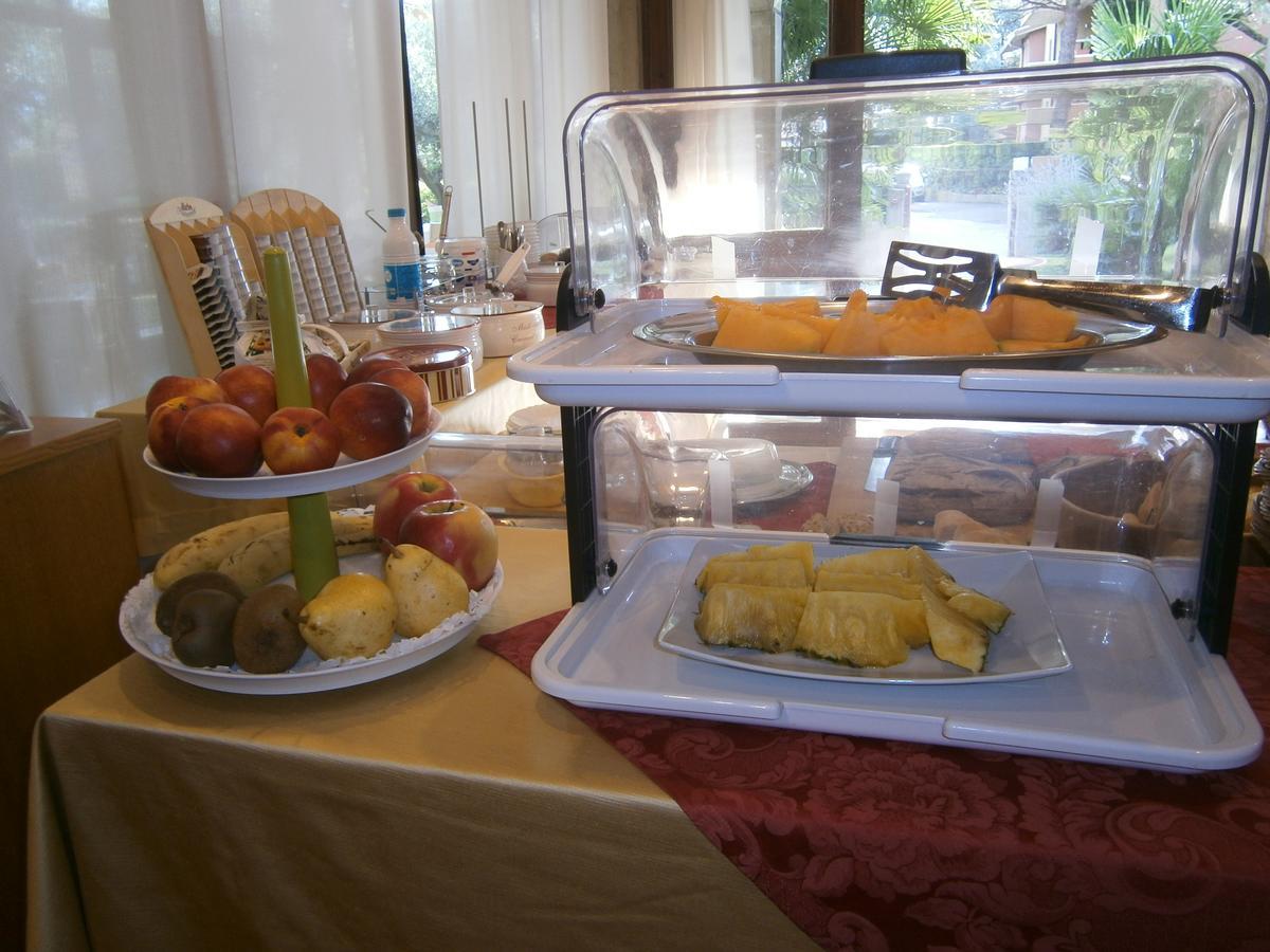 Hotel Chiara Sirmione Luaran gambar