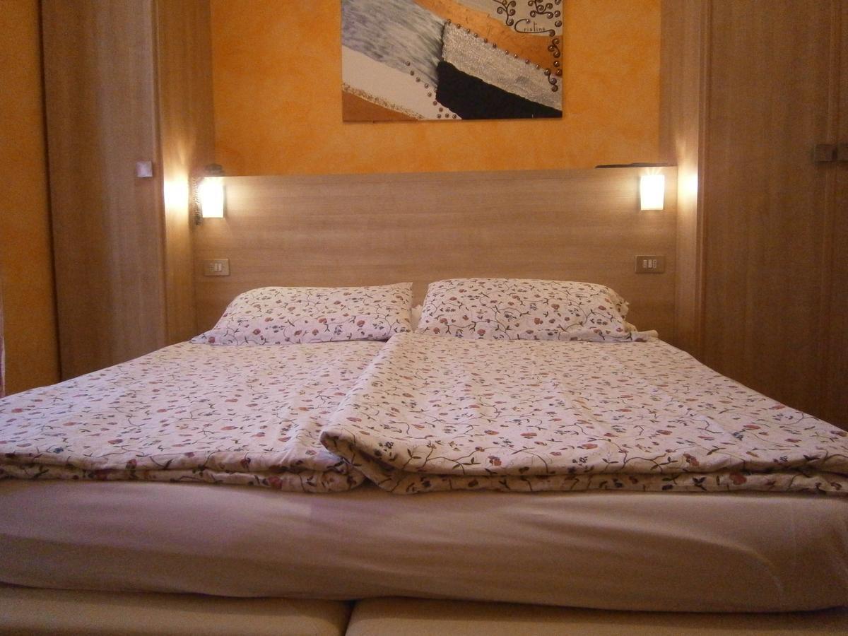Hotel Chiara Sirmione Luaran gambar